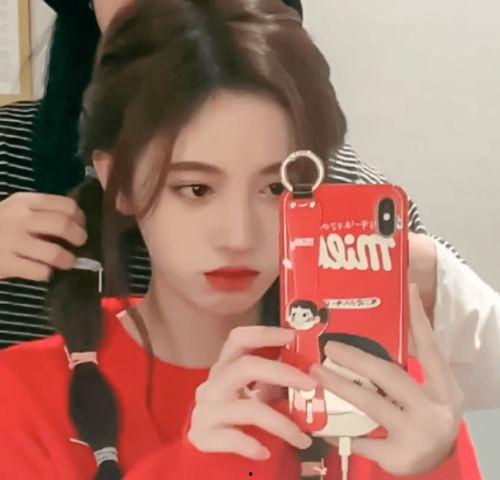 鞠婧祎八卦爆料最新图片,揭秘女神私生活瞬间！”